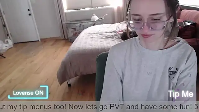 Snapshot of Plantbabeee chatting on 05.01.26 Plantbabeee online show from 05.01.26