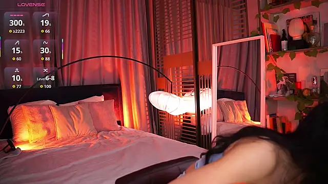 LunaNight online show from 11.09.25