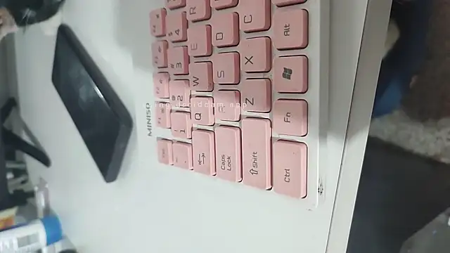 Snapshot of WandaDoll chatting on 11.19.25 WandaDoll online show from 11.19.25