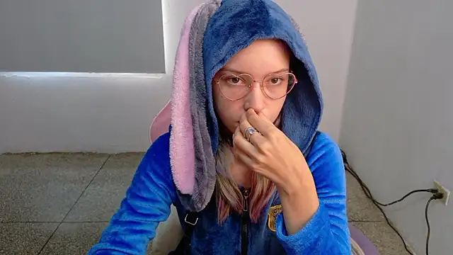 Snapshot of WandaDoll chatting on 03.12.26 WandaDoll online show from 03.12.26