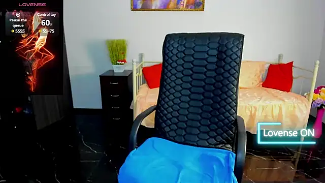 Julia Dean online show from 03.18.25