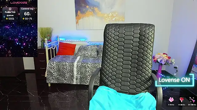 Julia Dean online show from 09.09.25