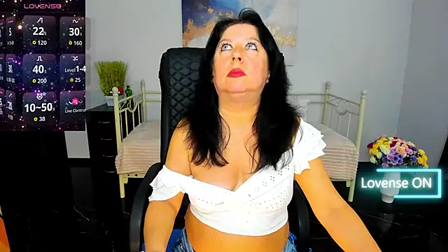 Julia Dean online show from 05.15.26