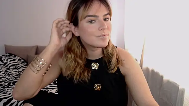 ChloeJewel1 online show from 03.23.26