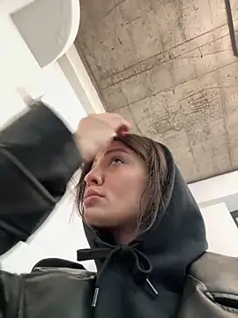 Snapshot of BabeRainbow chatting on 01.10.25 BabeRainbow online show from 01.10.25