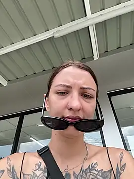 Snapshot of BabeRainbow chatting on 01.22.25 BabeRainbow online show from 01.22.25