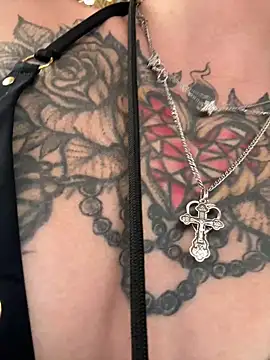 Snapshot of BabeRainbow chatting on 01.22.25 BabeRainbow online show from 01.22.25