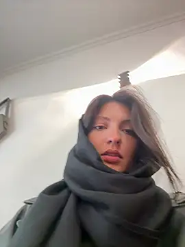 Snapshot of BabeRainbow chatting on 02.05.25 BabeRainbow online show from 02.05.25