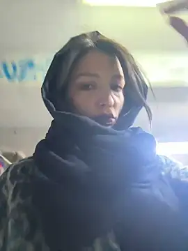 Snapshot of BabeRainbow chatting on 02.26.25 BabeRainbow online show from 02.26.25