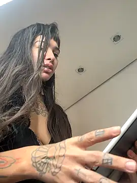 Nikatsu online show from 10.12.25