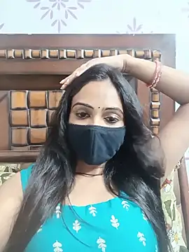 Snapshot of Yours-Bebo chatting on 07.11.26 Yours-Bebo online show from 07.11.26