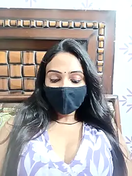 Snapshot of Yours-Bebo chatting on 07.12.26 Yours-Bebo online show from 07.12.26