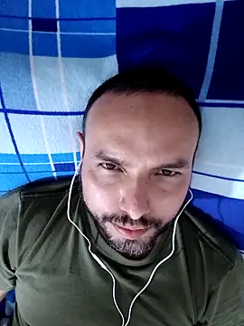 Snapshot of ElSunEagle chatting on 12.05.24 ElSunEagle online show from 12.05.24