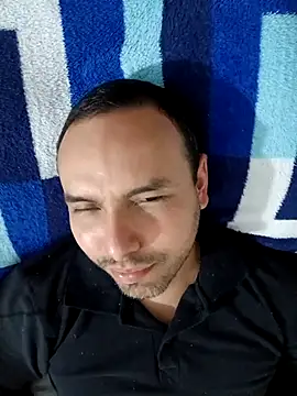 Snapshot of ElSunEagle chatting on 12.19.24 ElSunEagle online show from 12.19.24