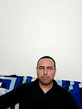 Snapshot of ElSunEagle chatting on 09.12.25 ElSunEagle online show from 09.12.25