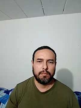 Snapshot of ElSunEagle chatting on 10.18.25 ElSunEagle online show from 10.18.25