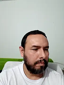 Snapshot of ElSunEagle chatting on 10.31.25 ElSunEagle online show from 10.31.25