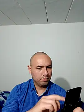 Snapshot of ElSunEagle chatting on 11.03.25 ElSunEagle online show from 11.03.25