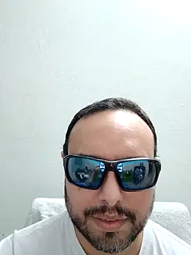 Snapshot of ElSunEagle chatting on 05.02.26 ElSunEagle online show from 05.02.26