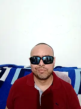 Snapshot of ElSunEagle chatting on 05.16.26 ElSunEagle online show from 05.16.26