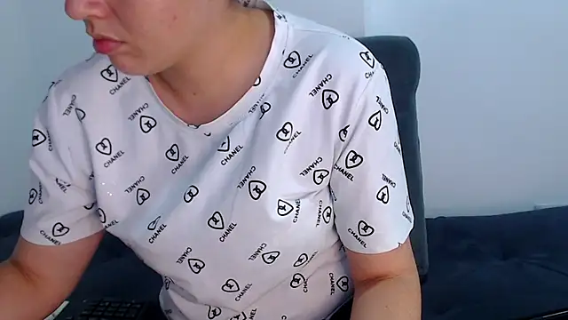 sofi-rojas1 online show from 11.06.25