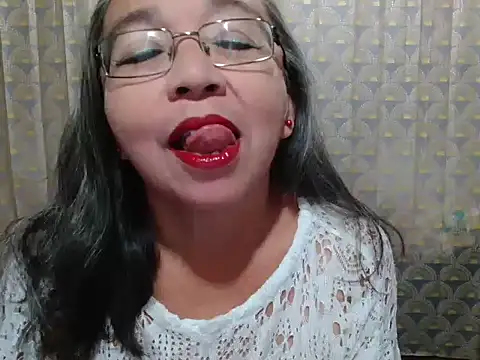 Snapshot of lorelei_latina chatting on 01.15.26 lorelei latina online show from 01.15.26