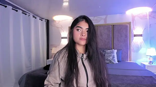 Snapshot of GiselOrtiz chatting on 04.29.26 GiselOrtiz online show from 04.29.26