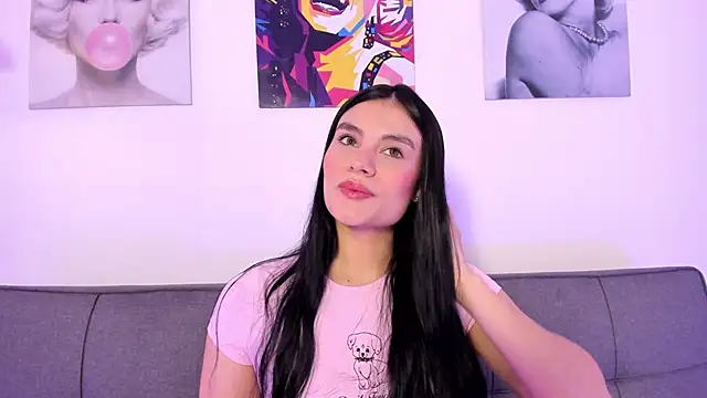Snapshot of Maylin_Garcia chatting on 04.19.26 Maylin Garcia online show from 04.19.26