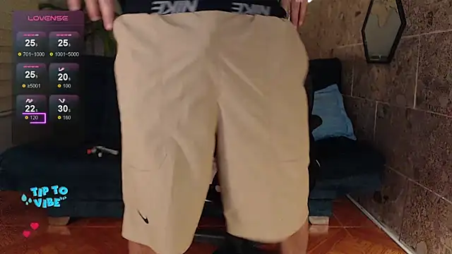 Snapshot of rogert_xx chatting on 02.20.25 rogert xx online show from 02.20.25