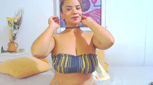 Snapshot of SoniaGresson chatting on 03.09.25 SoniaGresson online show from 03.09.25