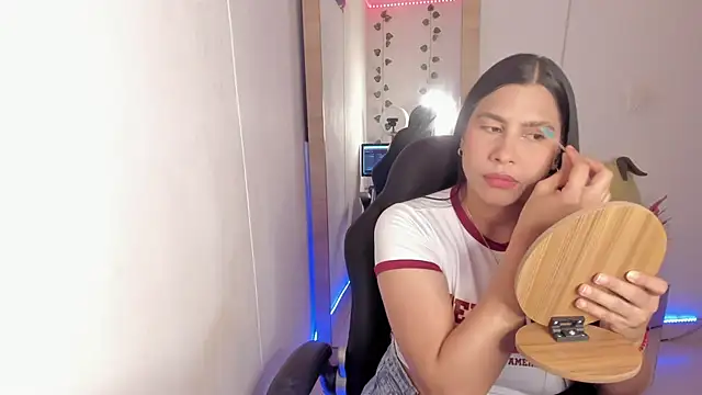 hellensexy online show from 12.17.24