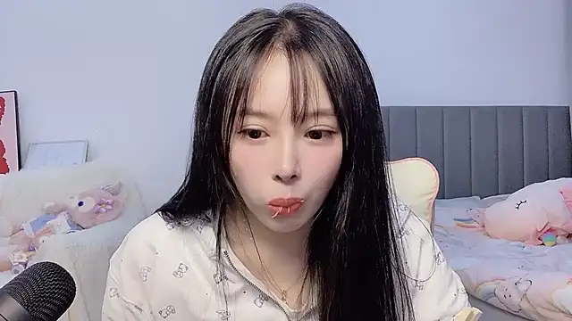 Snapshot of stellar-BB chatting on 12.13.24 stellar-BB online show from 12.13.24