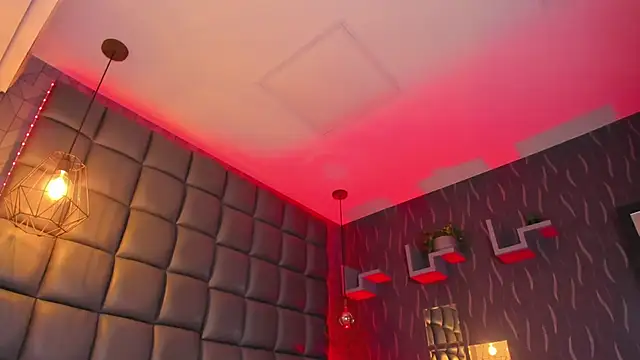 megan woll online show from 04.17.26