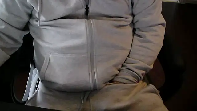 Snapshot of IrishCock30 chatting on 12.01.25 IrishCock30 online show from 12.01.25