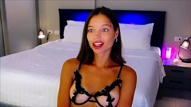 wow Mia online show from 02.13.25