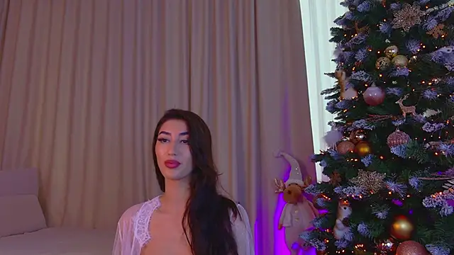 Snapshot of alissa_foxx chatting on 12.20.24 alissa foxx online show from 12.20.24