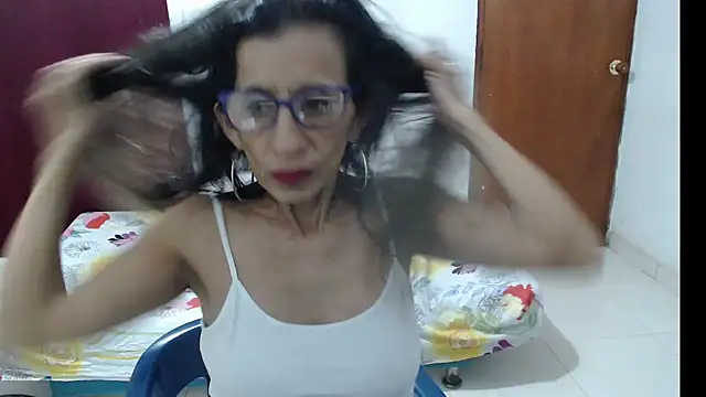 Snapshot of luz_stella chatting on 09.18.25 luz stella online show from 09.18.25