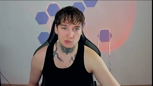 Chris Tyson online show from 12.04.24