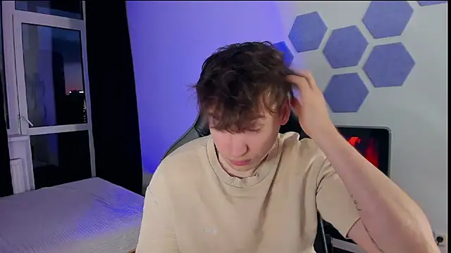 Chris Tyson online show from 03.23.25