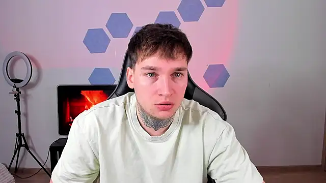 Chris Tyson online show from 12.17.25