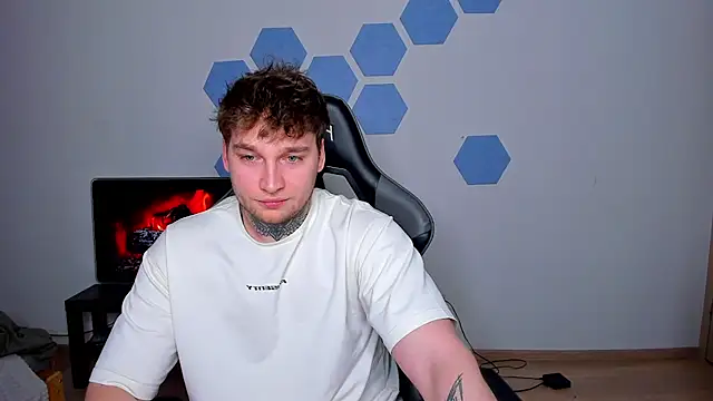 Chris Tyson online show from 04.06.26