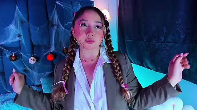 Cherryyquen online show from 10.10.25