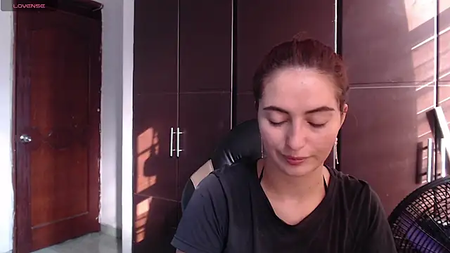 Kate lorens9 online show from 01.08.25