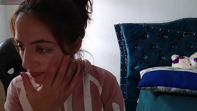 Kate lorens9 online show from 03.17.25