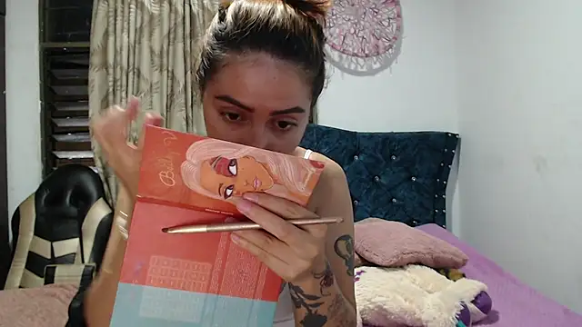 Kate lorens9 online show from 11.17.25