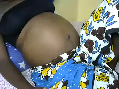 Snapshot of PrettyBabelv chatting on 02.28.26 PrettyBabelv online show from 02.28.26