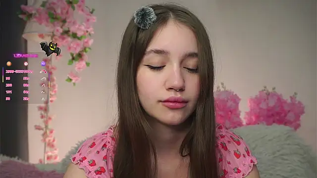 AmiLewis online show from 11.04.25