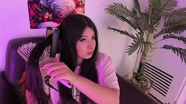 Snapshot of Miia_Thompsonn chatting on 12.10.24 Miia Thompsonn online show from 12.10.24