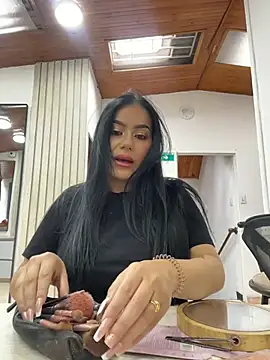 Snapshot of Miah_gomez_ chatting on 01.16.26 Miah gomez online show from 01.16.26