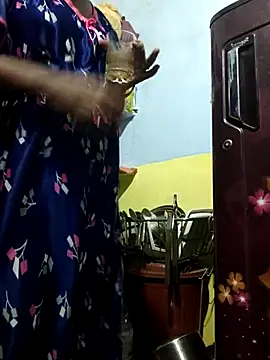 Snapshot of priyadarshiPRIYASEXCPL223 chatting on 06.19.26 priyadarshiPRIYASEXCPL223 online show from 06.19.26